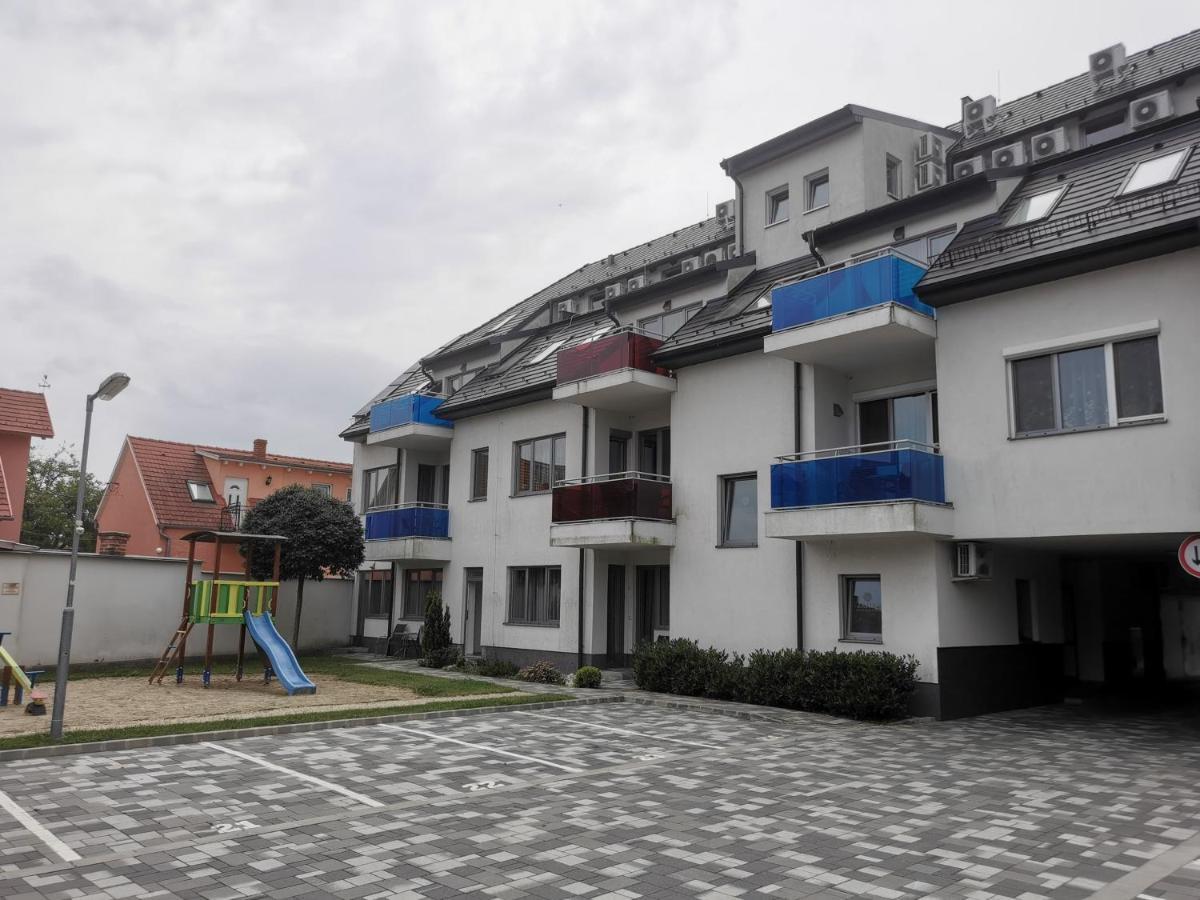 Szabó Apartman Sárvár Exterior foto