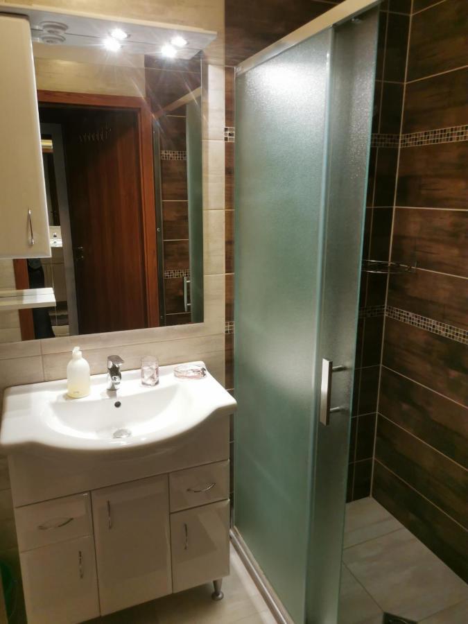 Szabó Apartman Sárvár Exterior foto