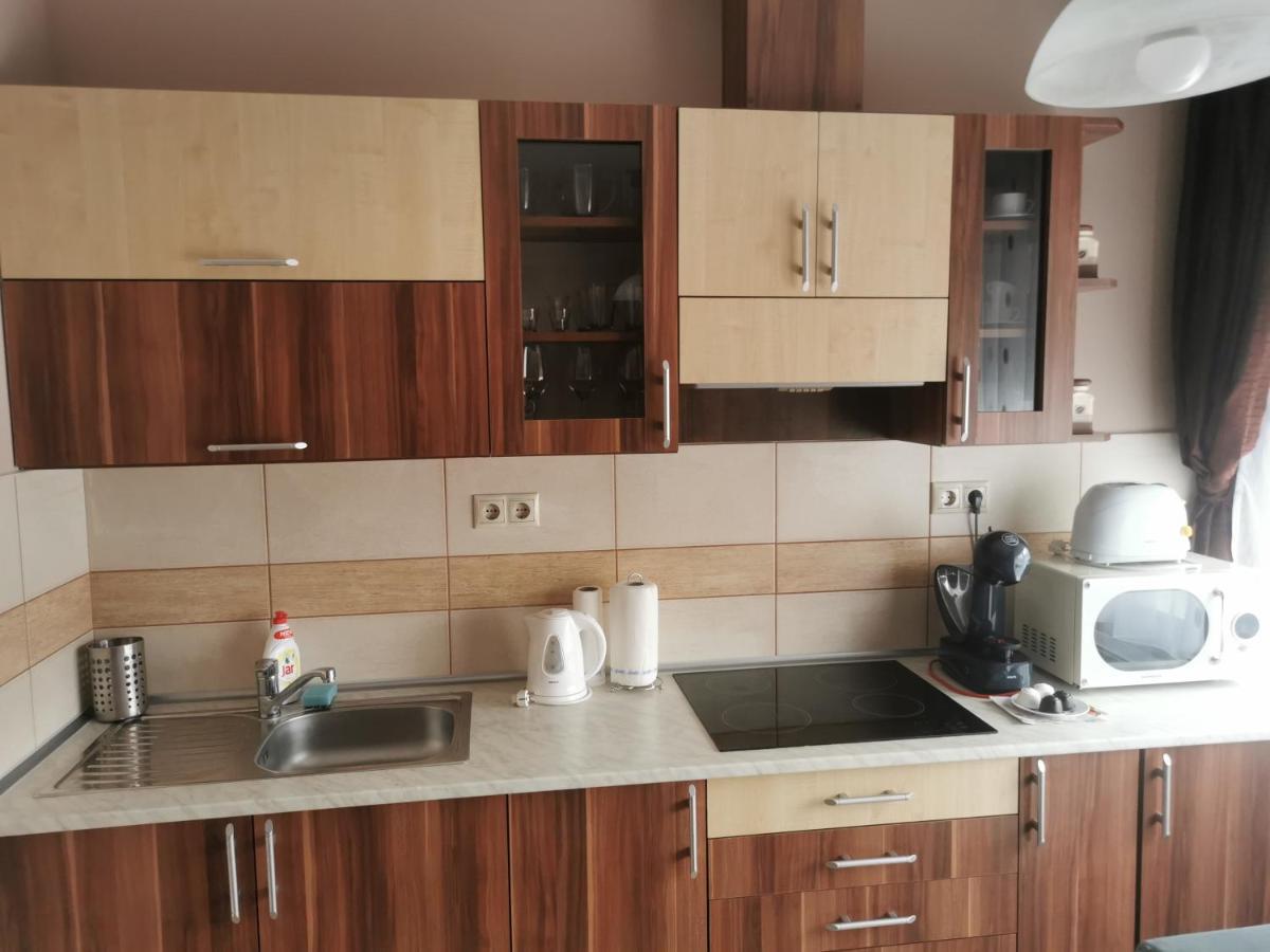 Szabó Apartman Sárvár Exterior foto
